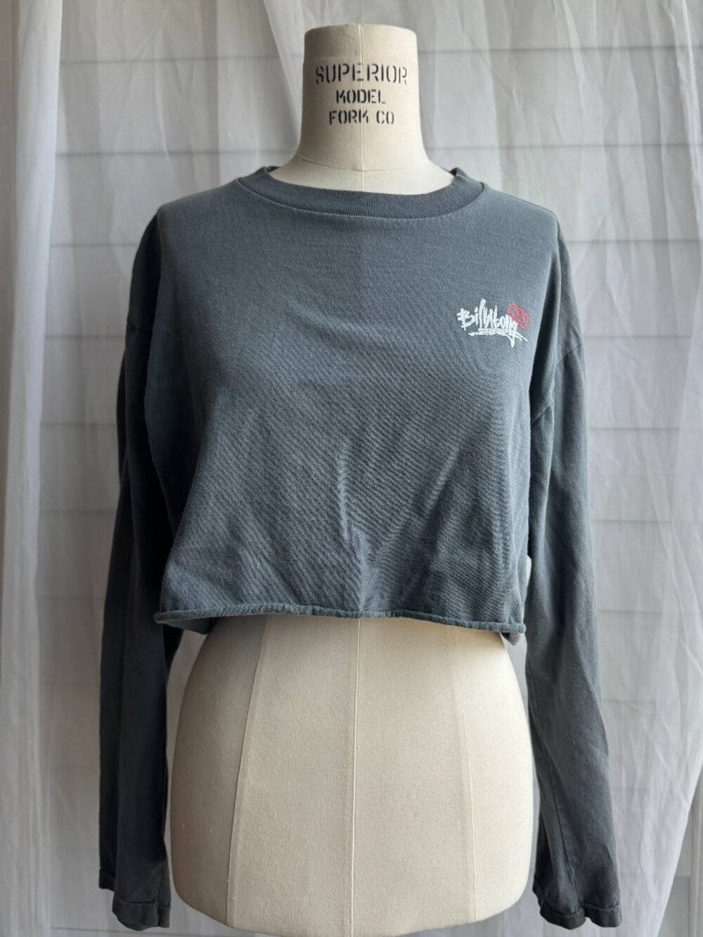 cropped long sleeve tee